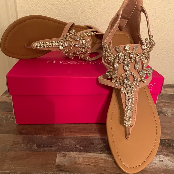 Sandals - Picture 1 of 4